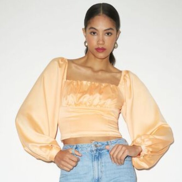 Dynamite Orange Ruched Long Sleeve Blouse In Size Small NWT - Picture 1 of 4